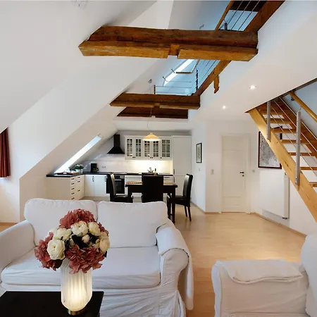 Gut Rattelvitz - Galerie Ost Gingst