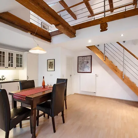 Gut Rattelvitz - Galerie Ost * Gingst