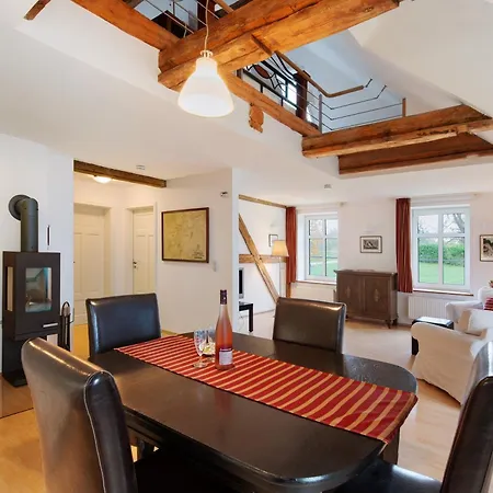 Gut Rattelvitz - Galerie Ost Gingst