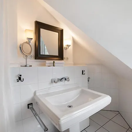 Lägenhet Gut Rattelvitz - Galerie Ost Gingst