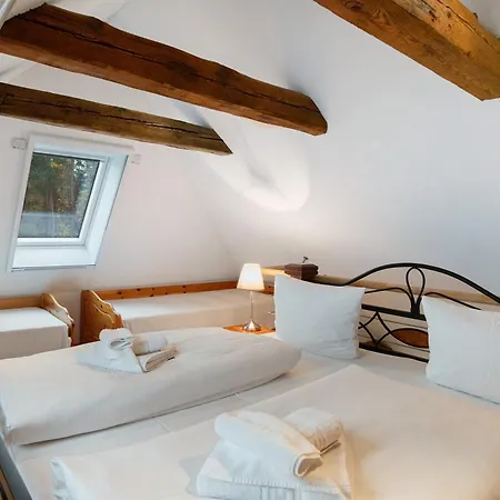 Gut Rattelvitz - Galerie Ost Lägenhet