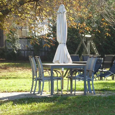 Gut Rattelvitz - Galerie Ost Lägenhet