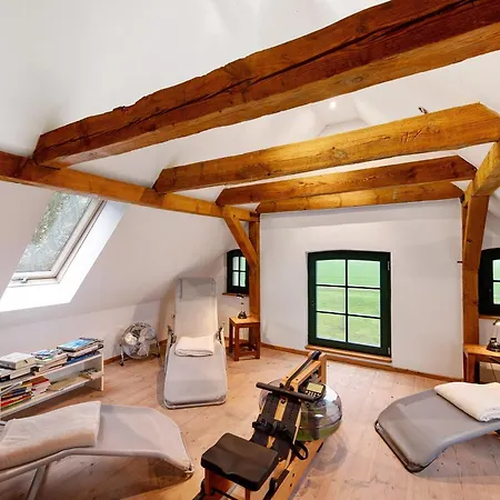 Gut Rattelvitz - Galerie Ost Lägenhet